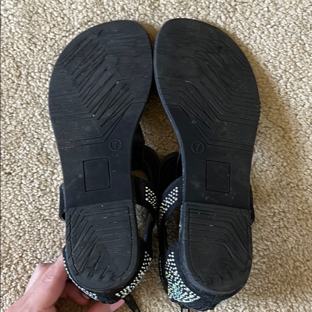 Sandals - Picture 8 of 8